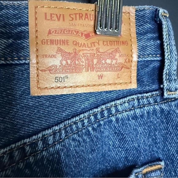 LEVI’S Premium High Rise 501 W27 L32 - Picture 3 of 12